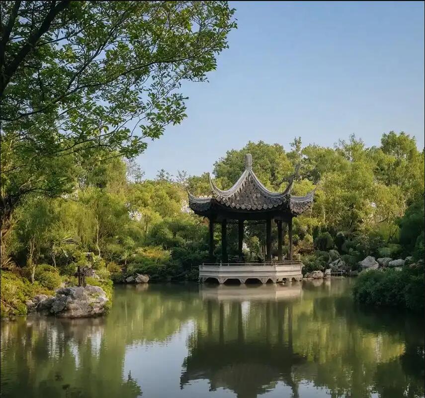 纳溪区夏菡餐饮有限公司